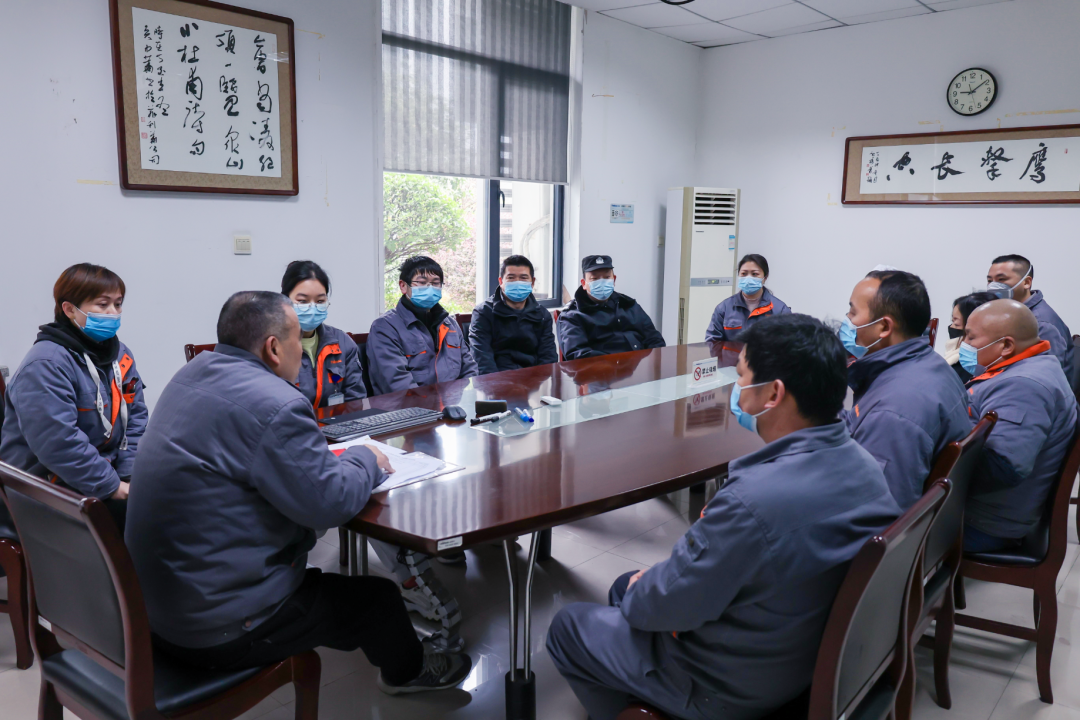 ÄÑÌâÖ°¹¤×ù̸.png ÄÑÌâÖ°¹¤×ù̸.png